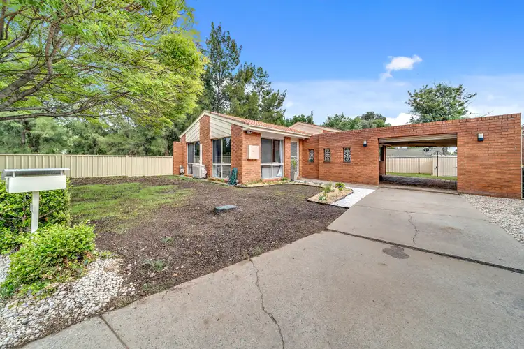 Second view of Homely house listing, 31 Reader Court, Banks ACT 2906