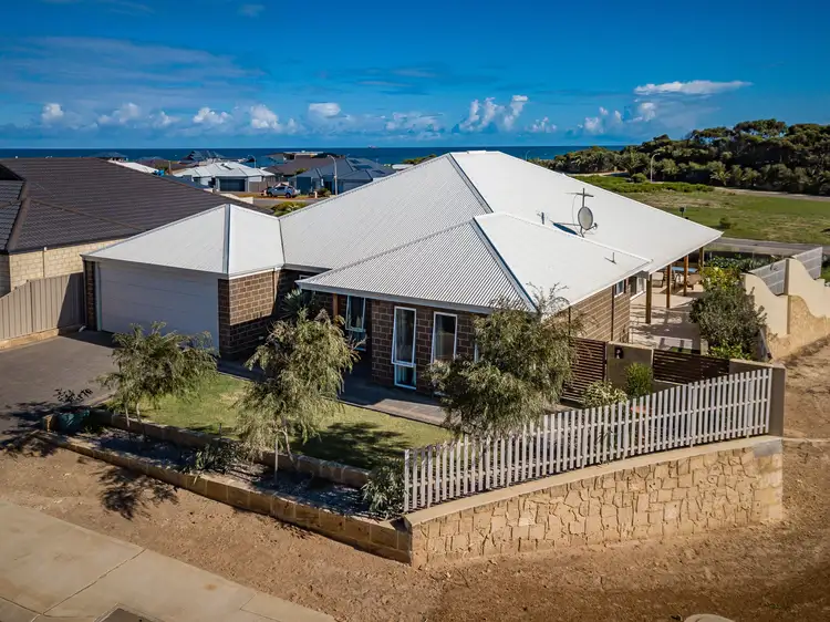 Second view of Homely house listing, 2 Poseidon Way, Glenfield WA 6532