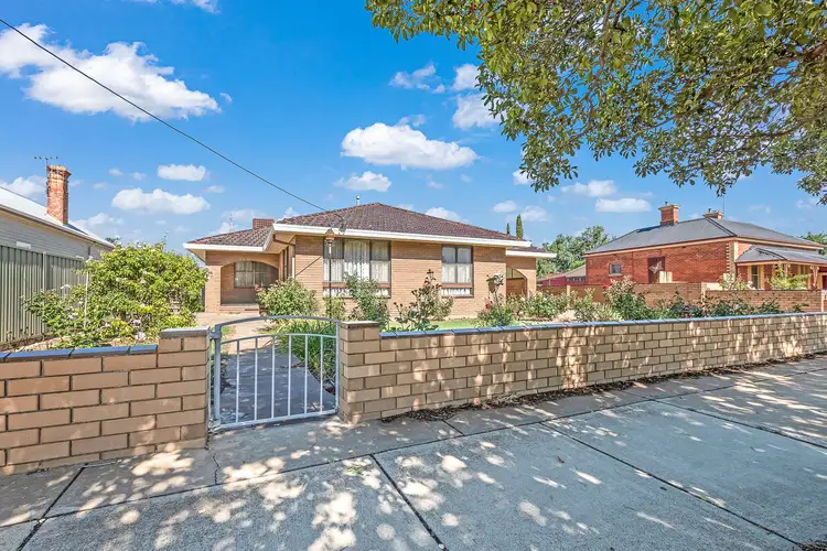 42 Echuca Road, Rochester VIC 3561