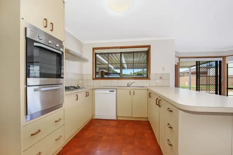 Fifth view of Homely house listing, 7 Lachlan Court, West Wodonga VIC 3690