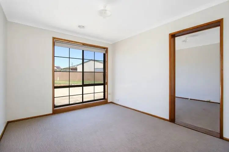 Seventh view of Homely house listing, 7 Lachlan Court, West Wodonga VIC 3690