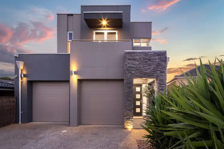 27 Heysen Crescent, West Lakes Shore SA 5020