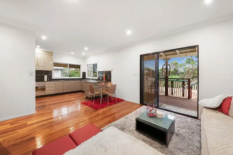 86 Maynard Street, Woolloongabba QLD 4102
