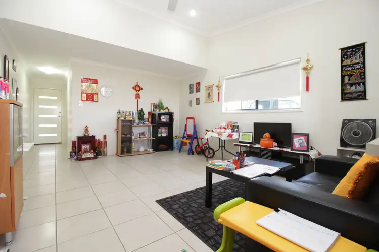 Third view of Homely unit listing, 18/5 Rivergum Drive, Emerald QLD 4720