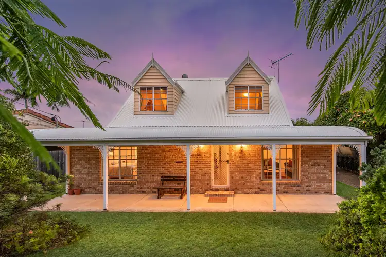 8 Warrandah Street, Rochedale South QLD 4123