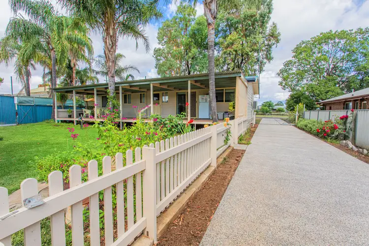 25 River Park Road, Cowra NSW 2794