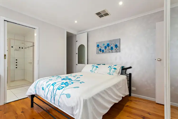 Sixth view of Homely house listing, 15 Ruthven Crescent, Lalor VIC 3075