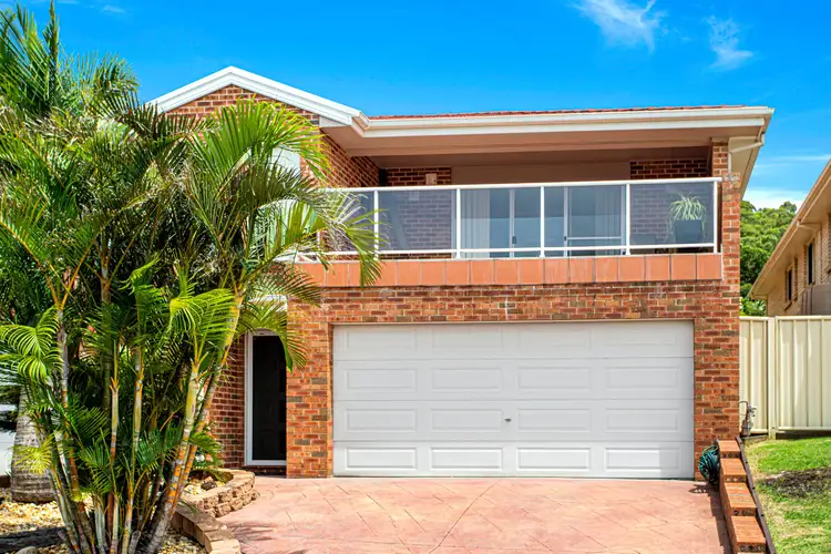 1/4 Darling Drive, Albion Park NSW 2527