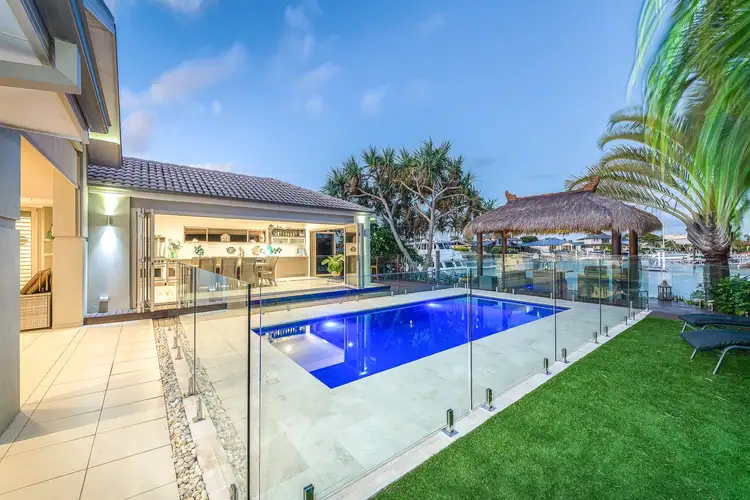 11 Oxley Drive, Paradise Point QLD 4216