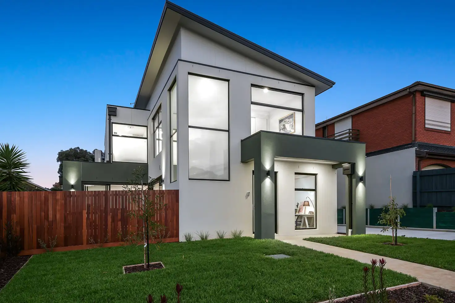 Main view of Homely townhouse listing, 1/17 Ling Court, Mulgrave VIC 3170