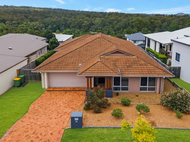 19 Dennis Vale Drive, Daisy Hill QLD 4127