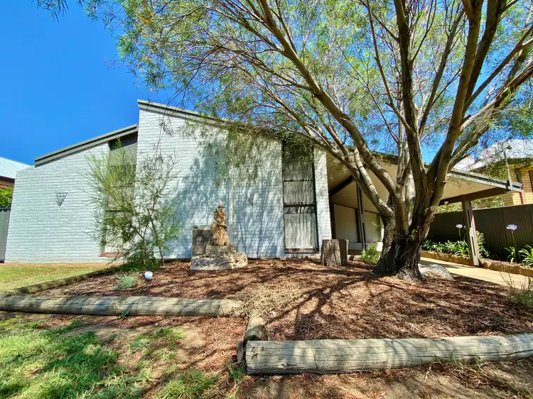 45 Murringo Street, Young NSW 2594