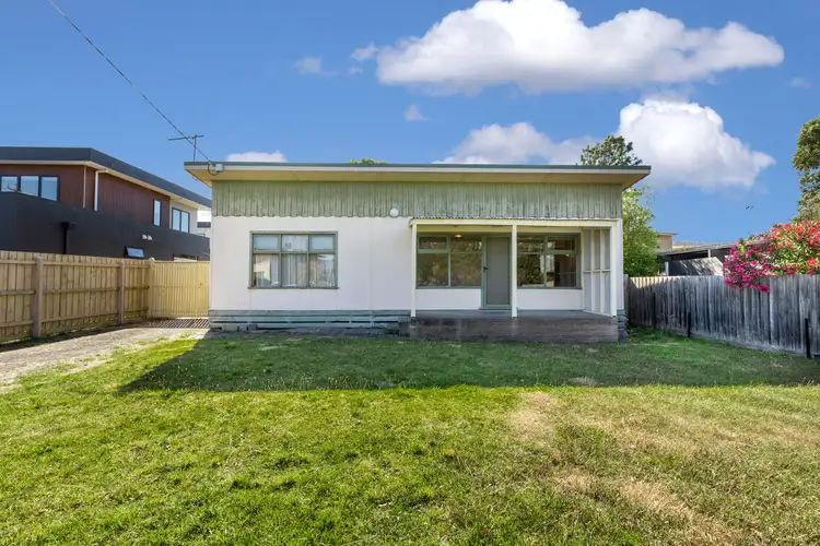 43 South Road, Rosebud VIC 3939