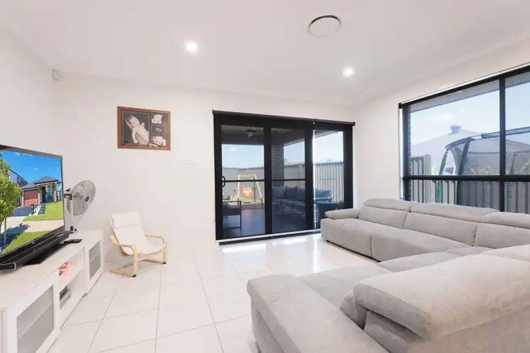 Fifth view of Homely house listing, 4 Wattlecrest Place, Glenmore Park NSW 2745