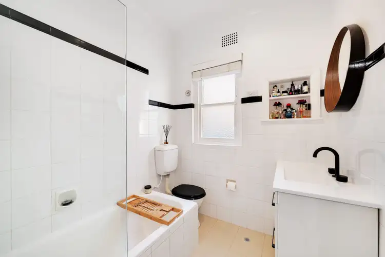 Fifth view of Homely apartment listing, 4/12 Vista Street, Mosman NSW 2088