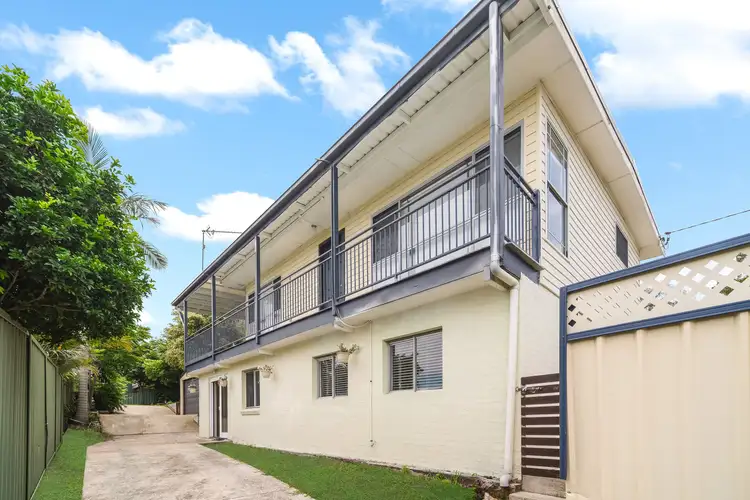4 Hillcrest Road, Mirrabooka NSW 2264