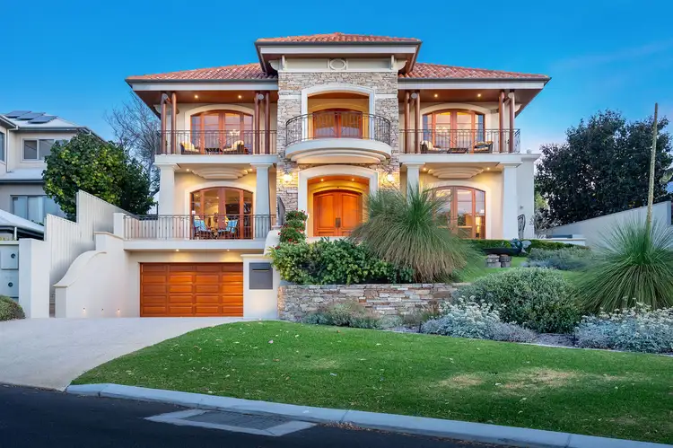 25 Hesperia Avenue, City Beach WA 6015