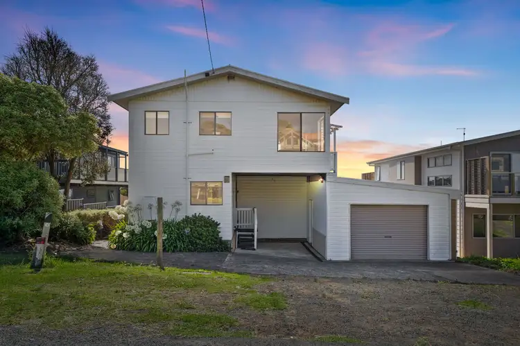 13 Hollywood Crescent, Smiths Beach VIC 3922