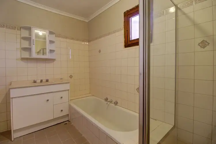 Fifth view of Homely house listing, 10 Lexia Street, Berri SA 5343