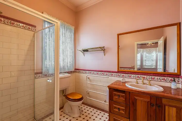 Fifth view of Homely house listing, 16 Clarendon Court, Seabrook VIC 3028