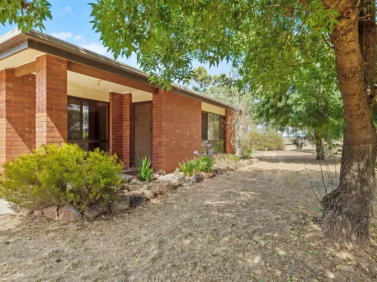 2 McCallum Street, Devenish VIC 3726