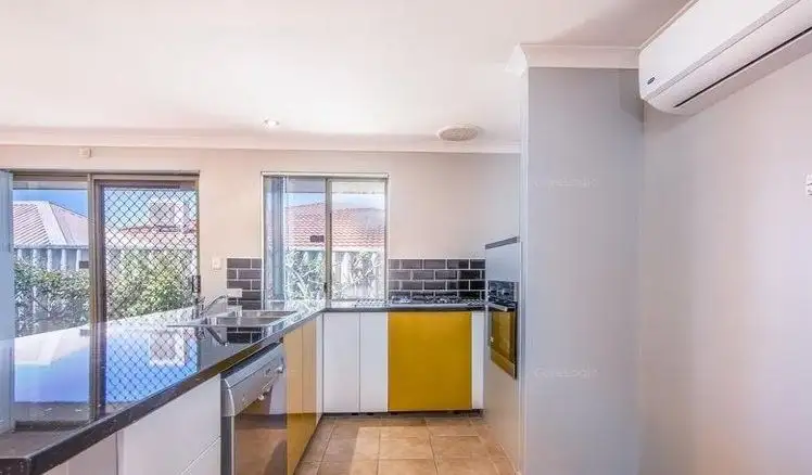 17 Pridmore Glen, Clarkson WA 6030