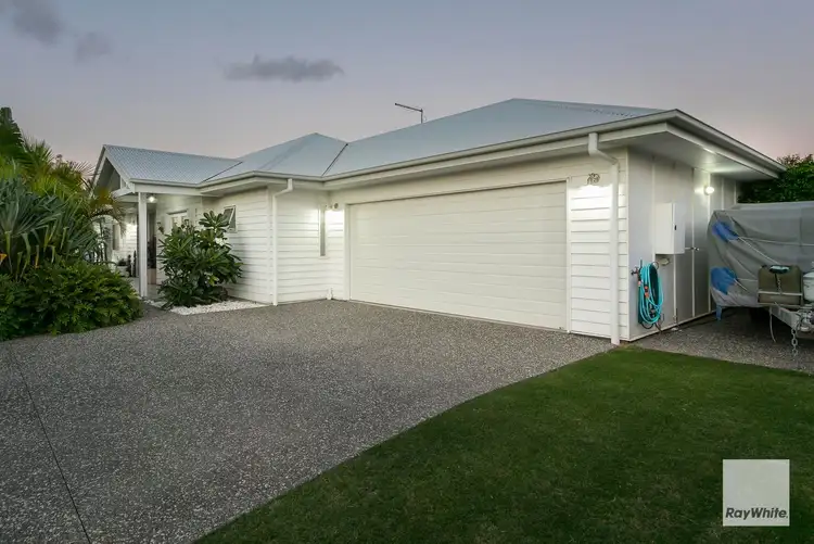 Second view of Homely house listing, 4 Tomarah Court, Redland Bay QLD 4165