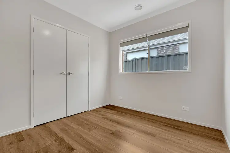 Fifth view of Homely house listing, 10 Ashworth Street, Craigieburn VIC 3064