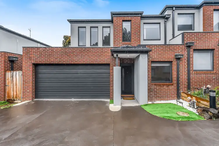 32 Innes Court, Berwick VIC 3806