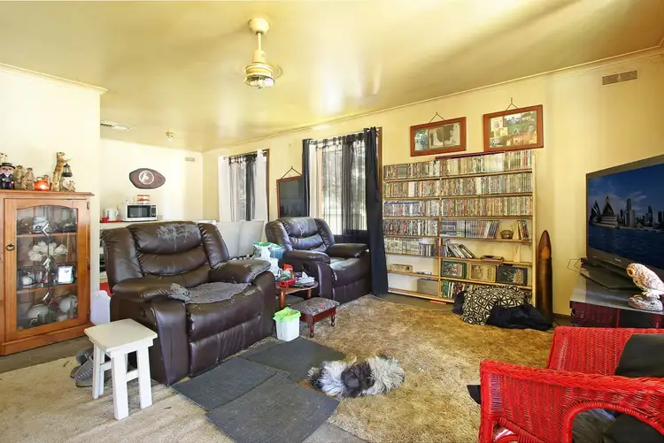 Fifth view of Homely house listing, 2 Gordon Street, Springdale Heights NSW 2641