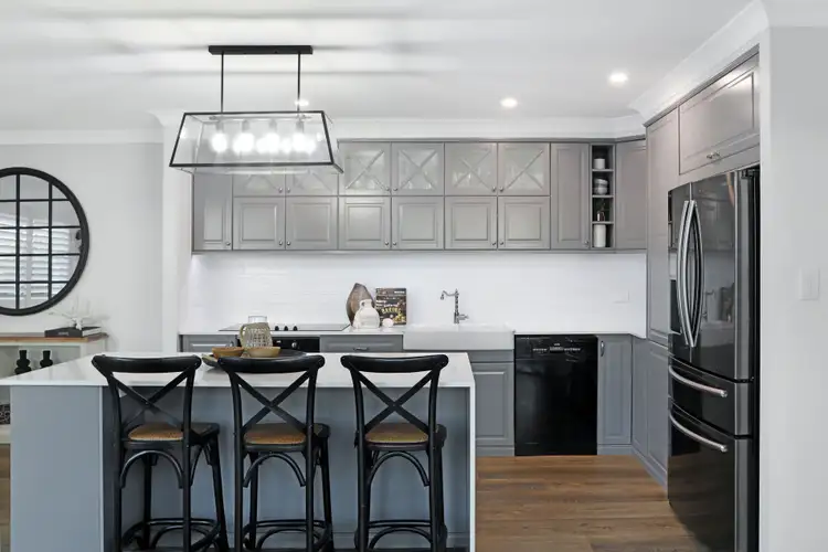 Sixth view of Homely house listing, 10 Anwen Close, Saratoga NSW 2251