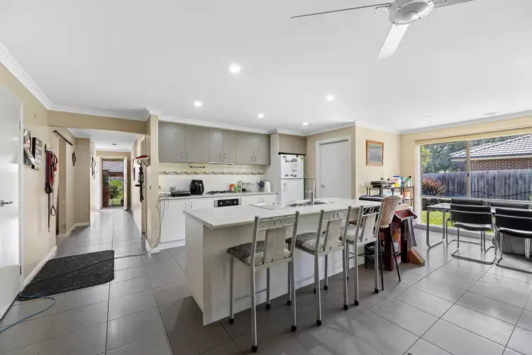 Second view of Homely house listing, 4 Isabella Court, Drouin VIC 3818