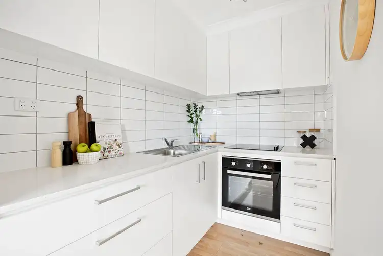 Fifth view of Homely apartment listing, 10/52 Plummer Road, Mentone VIC 3194