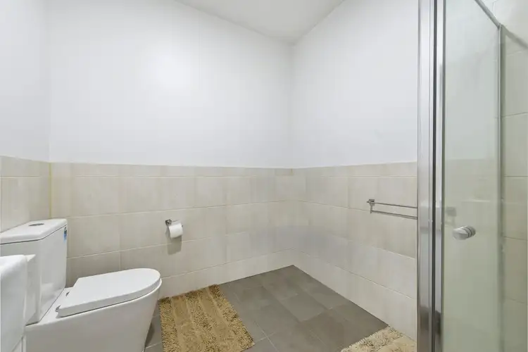 Fifth view of Homely house listing, 2/15 Earlsfield Court, Deer Park VIC 3023