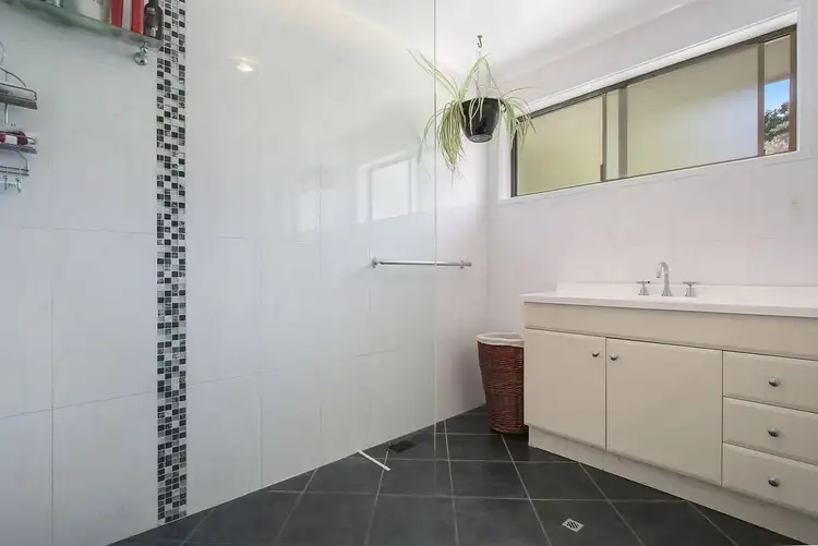 Sixth view of Homely house listing, 94 Baranbale Way, Springdale Heights NSW 2641
