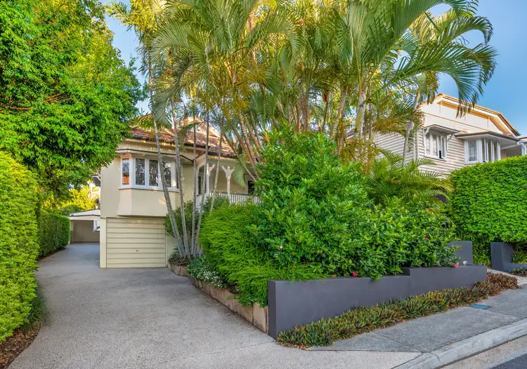 123 Crescent Road, Hamilton QLD 4007