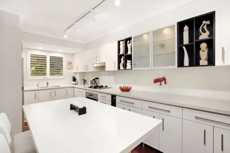 Third view of Homely apartment listing, 3/11 Berwick Street, Coogee NSW 2034