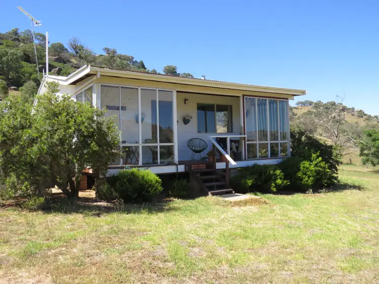 140 Mount McDonald Road (Darbys Falls), Cowra NSW 2794