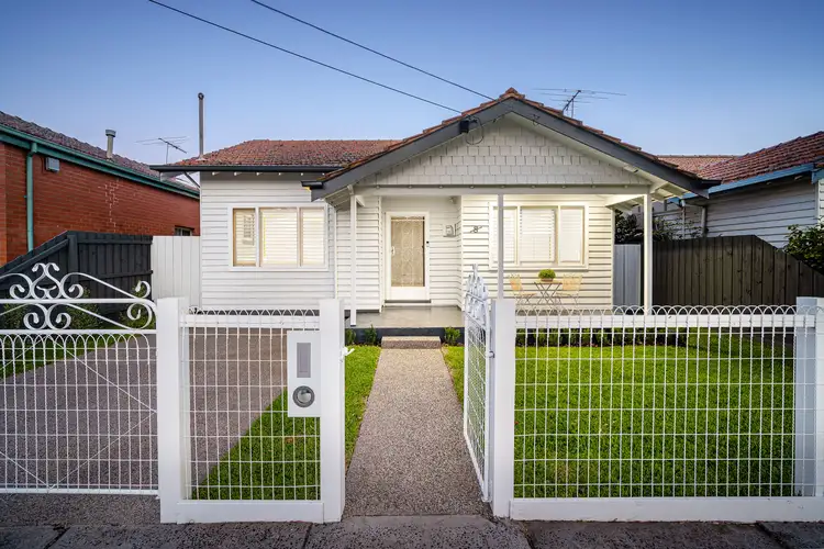 8 Stawell Street, Coburg VIC 3058