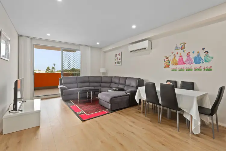 304/25 Railway Road, Quakers Hill NSW 2763