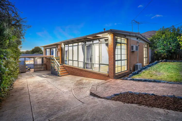 19 Scott Grove, Kingsbury VIC 3083