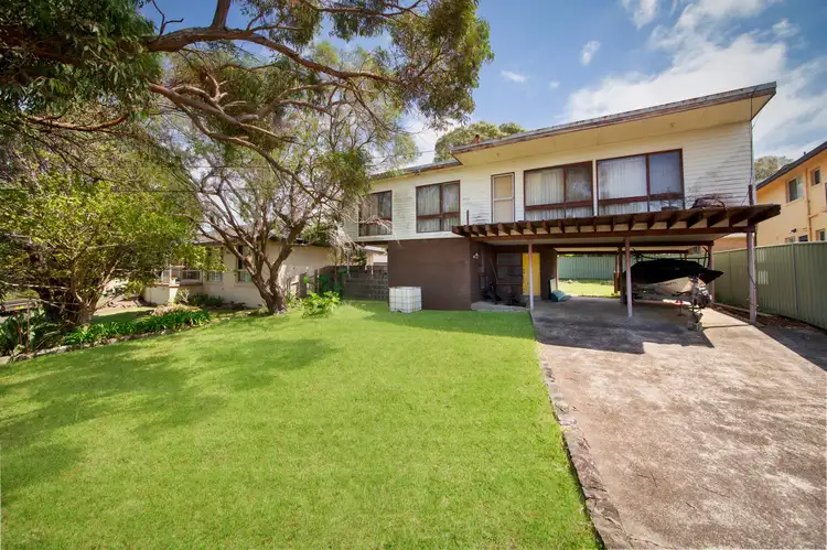 11 Bunbury Avenue, Sutherland NSW 2232