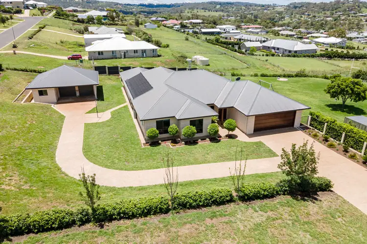 7 Makybe Drive, Hodgson Vale QLD 4352