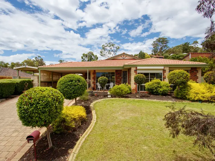 41 Derry Avenue, Mount Nasura WA 6112