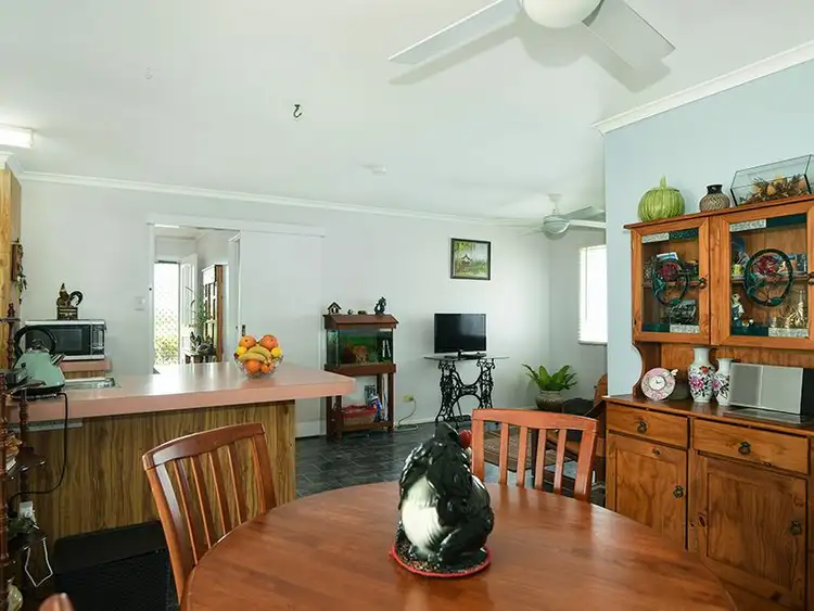 Fifth view of Homely house listing, 1 Maison Court, Wilsonton Heights QLD 4350