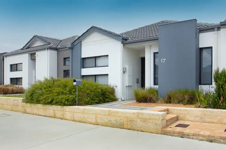 17 Hollyford Parade, Butler WA 6036