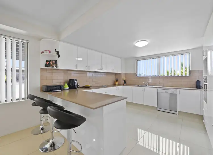 Sixth view of Homely unit listing, 17/1 Acacia Court, Robina QLD 4226