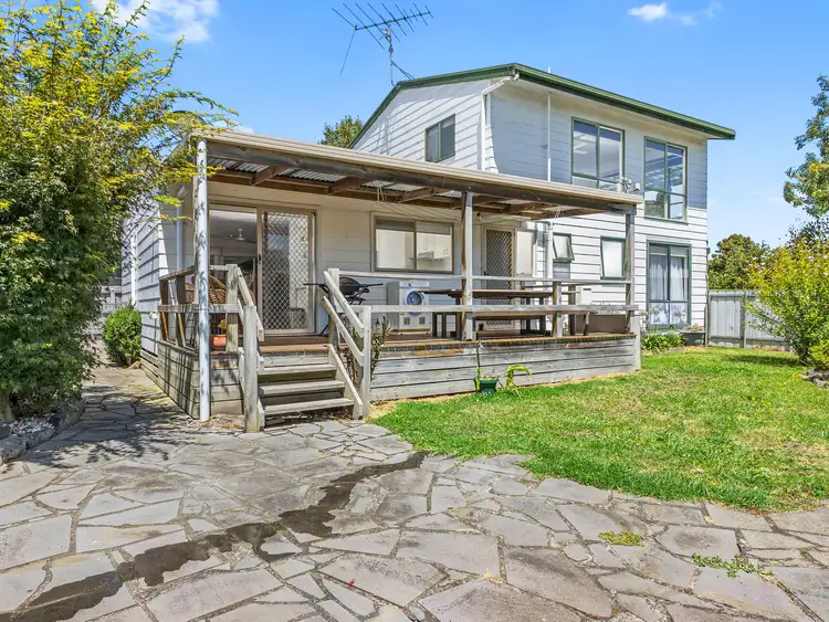 16 Katrina Street, Inverloch VIC 3996