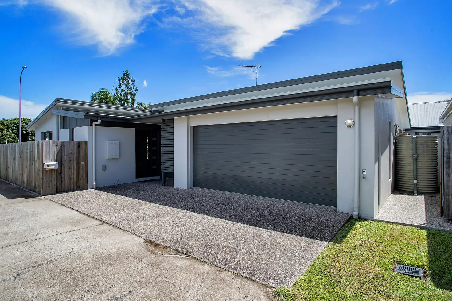 Main view of Homely house listing, 2E Mansfield Drive, Beaconsfield QLD 4740