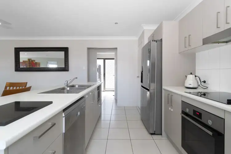 Second view of Homely house listing, 2E Mansfield Drive, Beaconsfield QLD 4740